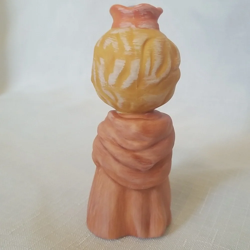 Avon Heavenly Blessings Nativity Figurine - Kaspar Orange and Purple